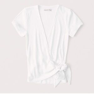 Abercrombie & Fitch white wrap T-shirt